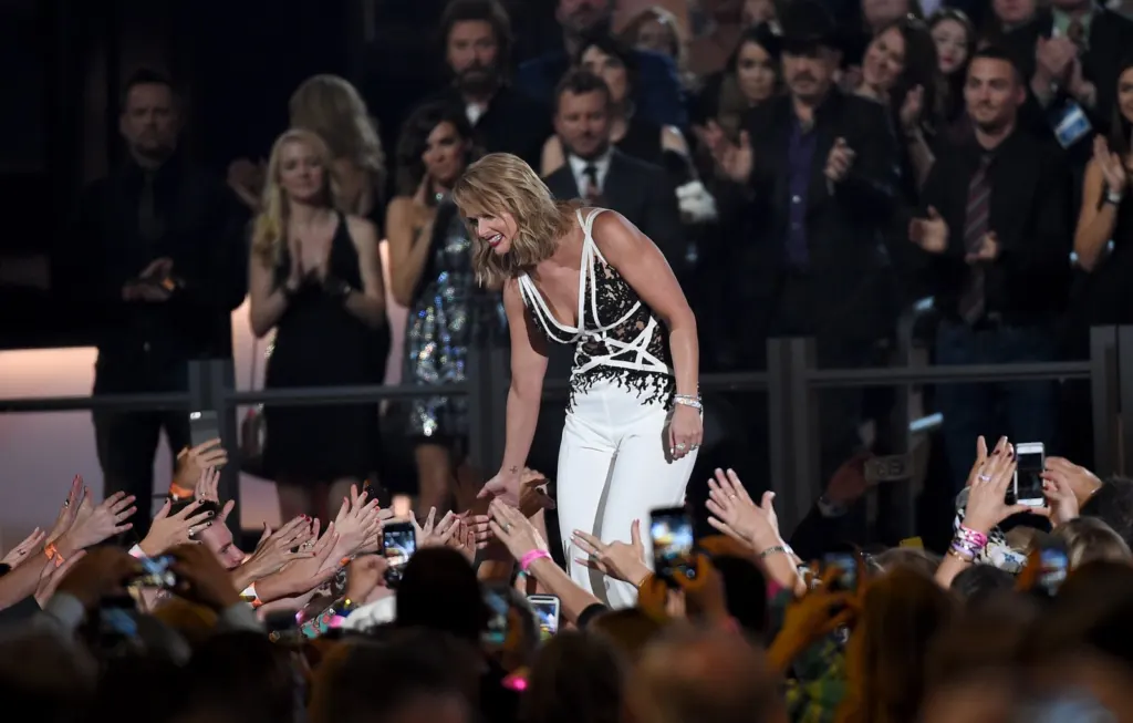 50th ACM Awards at AT&T Stadium, Arlington, Texas, 2015